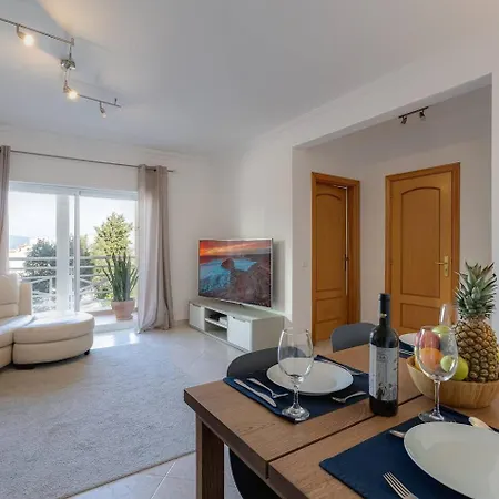 Lagos Beach Apartment شقة *