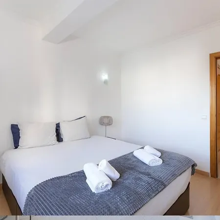 Lagos Beach Apartment Лагуш